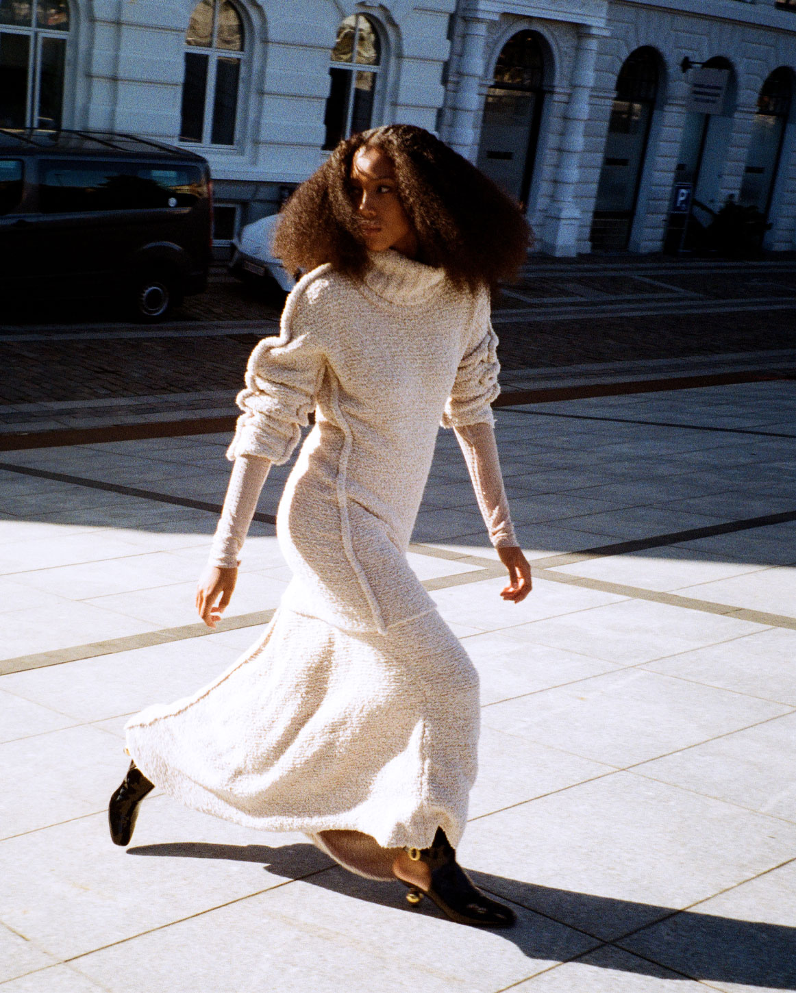 Costume AW24 Simone Steenberg editorial model walking