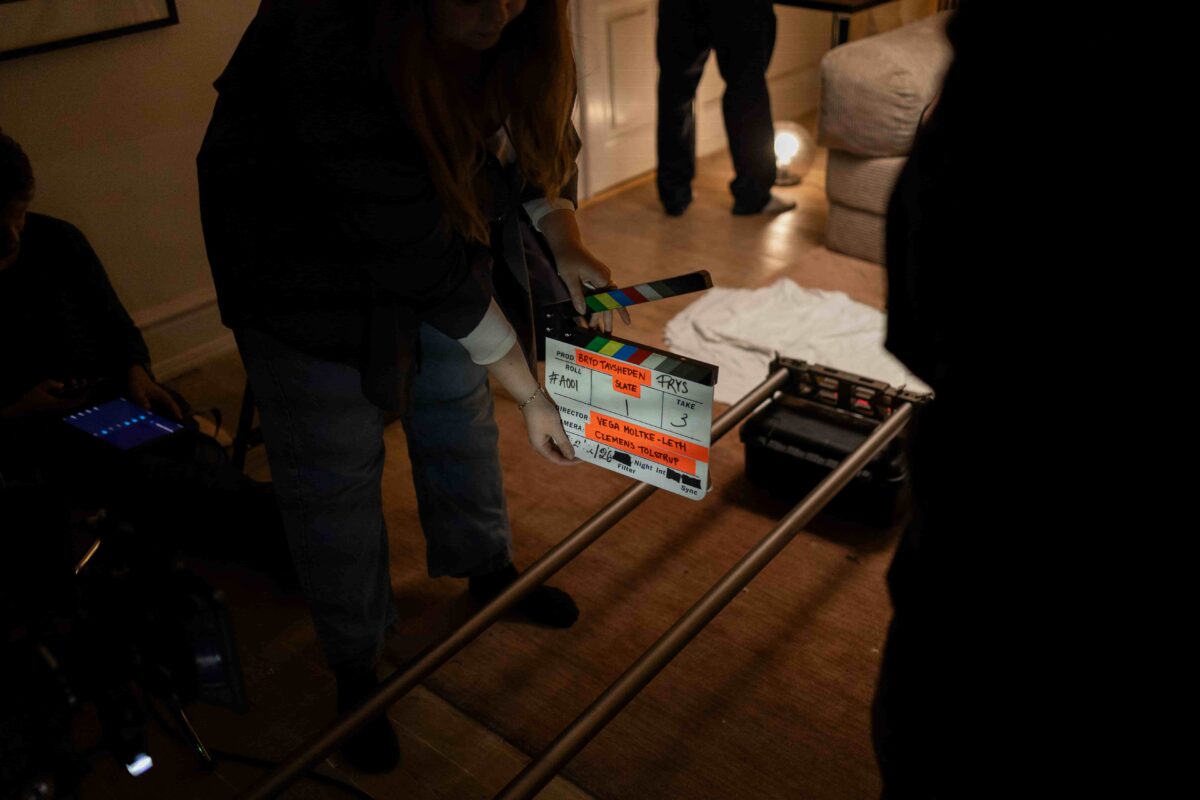 bts-bryd-tavsheden-frys-clap-board